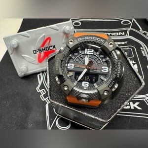 Like New- G-Shock orange Mudmaster GGB-100-1A9 watch